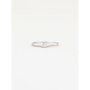 Silberfarbener Initialenring