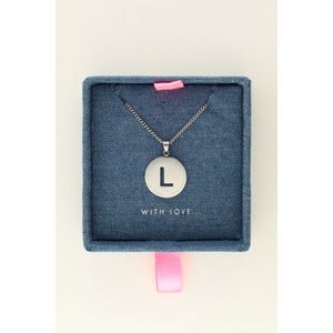 Kette mit offenem Buchstaben