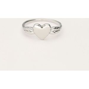 Minimalistsicher Vintage-Ring mit Herz