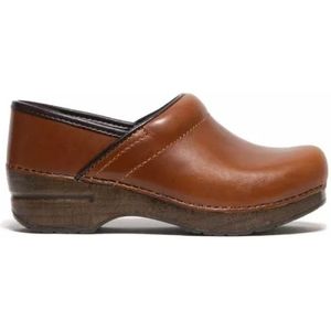 - Classic Clog In Shiny Leather in bruin