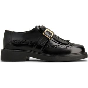 - Elegant Black Shoes With Decorative Buckle And Fri in zwart