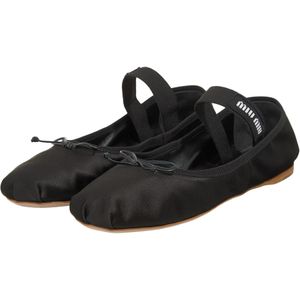 Miu Miu Loafers - Satin Ballet Flats in zwart