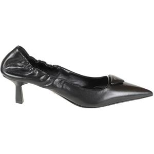 Prada Hoge hakken - Pointed Toe Pumps With Gathered Design in zwart