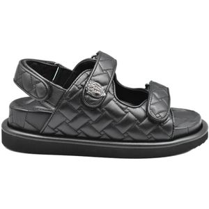 KURT GEIGER LONDON Sandalen - Quilted Black Flat Shoes With Minimalist Silhouett in grijs