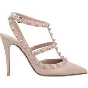 Valentino Garavani Hoge hakken - Pointed Toe Rockstud Pumps With Adjustable Ankle S in beige