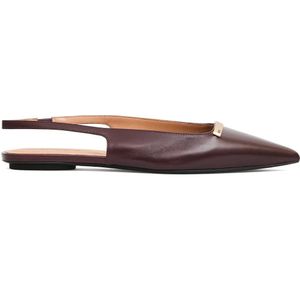 - Low-Heeled Burgundy Leather Slingbacks in zwart
