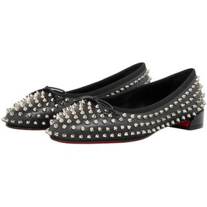 Christian Louboutin Loafers - Sweetie Jane Spikes Ballerinas in zwart