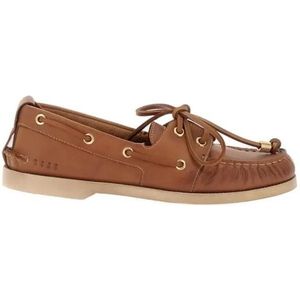 - Brown Leather Boat Loafer in bruin