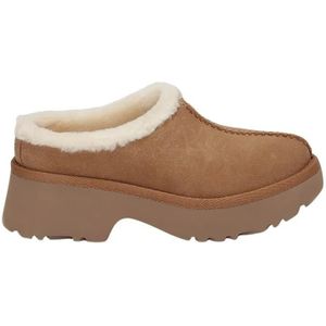 UGG Slippers & Mules - Slipper New Heigts Cozy Clog in bruin
