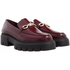 Stuart Weitzman Loafers - Nolita Sw Signature Loafer in rood