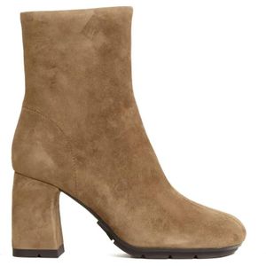 Ash Boots - Beige Suede Ankle Boots With Square Toe in beige