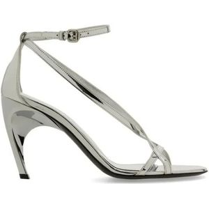 Alexander McQueen Sandalen - Sandal "Armadillo" in zilver