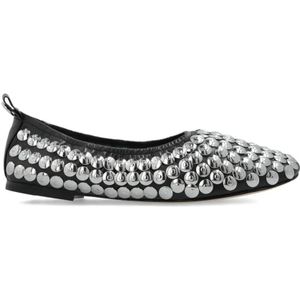 - Round Toe Flat Shoes With Metallic Stud Accents in zwart
