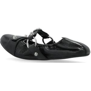 - Minimalist Black Sandals With Understated Design in zwart