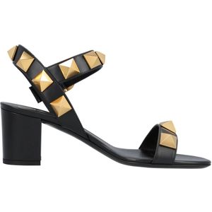 Valentino Garavani Sandalen - Roman Stud Calfskin Sandal in zwart