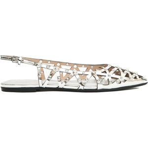 - Silver Leather Slingbacks in zilver