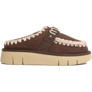 Mou Slippers & Mules - Bounce Clog With Metal Logo And Shearling Insole in bruin