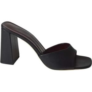 Staud Sandalen - Sloane Black Leather Sandals in grijs