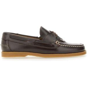 - Brown Calf Leather Boat Moccasins in bruin