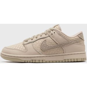 WMNS DUNK LOW