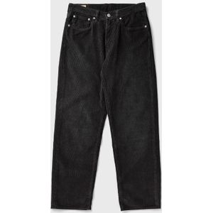 568™ LOOSE STRAIGHT