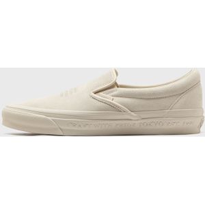 X Neighborhood OTW Classic Slip-On 98