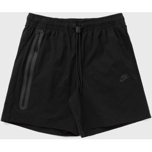 TECH WOVEN SHORT