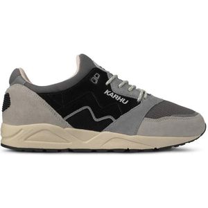 Retro sneakers Karhu Aria 95