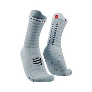 paar compressport pro racing sokken v4 0 ultralight run high wit