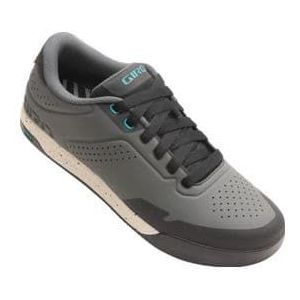 giro latch dark shadow sand  grey mtb schoenen voor dames