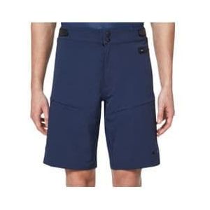 oakley mtb trail black iris  blue shorts