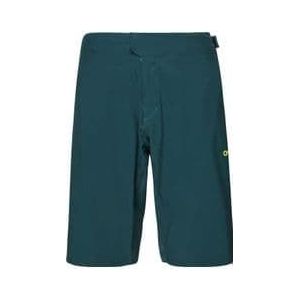 oakley reduct shorts green