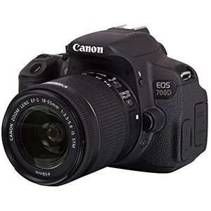 Canon EOS 700D Digitale Spiegelreflexkamera (EF-S 18–55 mm f/3,5–5,6 is STM-Objektiv, 18 MP, CMOS-Sensor), 7,6 cm (3 Zoll) LCD