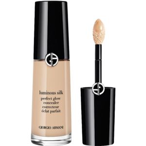 Armani Make-up Complexion Luminous Silk Multi-Purpose Glow Concealer No. 02