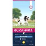 15 kg Eukanuba Mature Medium Breed kip hondenvoer