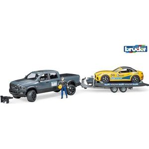 Bruder RAM 2500 Power Wagon en Roadster Racing Team 1:16