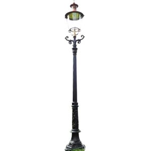 Tuinlamp, gietijzeren lantaarnpaal met kap, klassiek