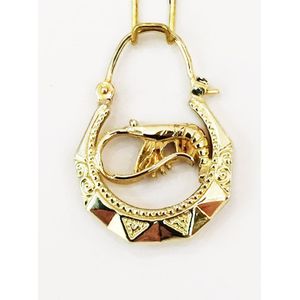 Gouden oorbel met garnaal 18B6013 18 mm