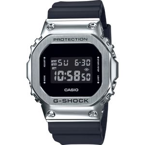 Casio G-Shock GM-5600-1ER horloge