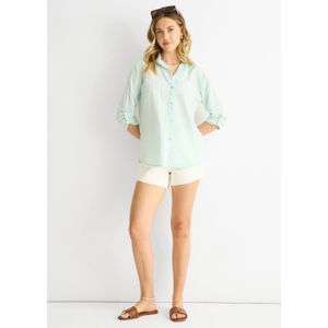 Saliegroen katoenen gestreept shirt met oprolmouwen