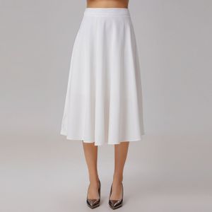 Uitlopende rok tot op de knie