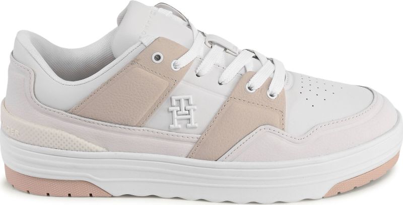 The Core Lowtop Sneaker