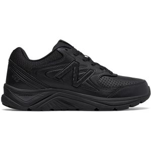 Women's New Balance 840v2 Trainers in Black