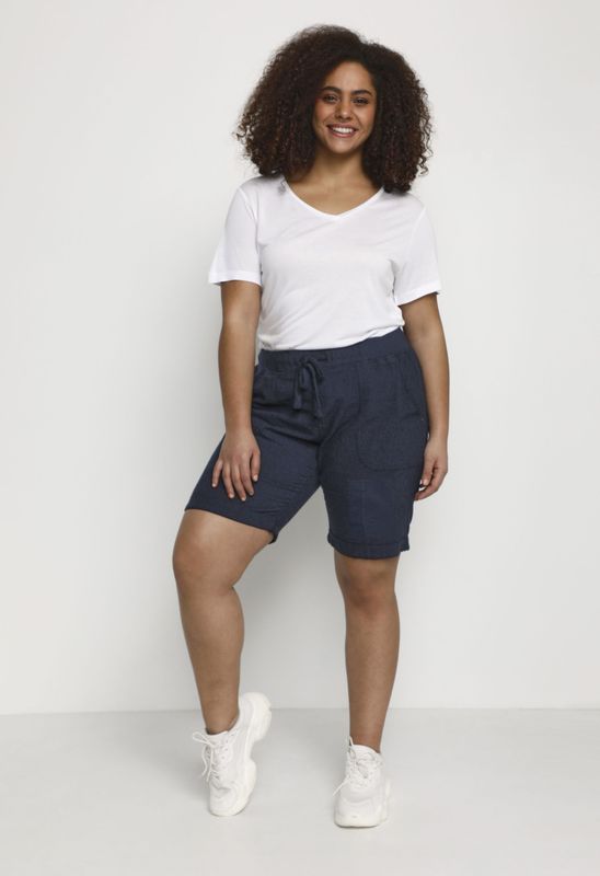 KAFFE Curve - Nana - Damesshort - Neutraal - Comfortabele Snit