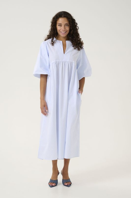 CULTURE - CUBeha - Jurk - Lichtblauw/Wit - 3/4 Lengte