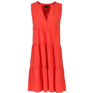 Mouwloze oranje jurk met A-lijn