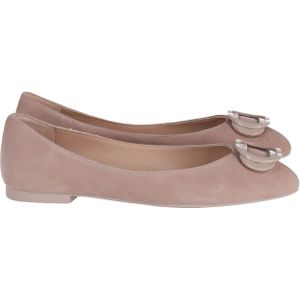Stuart Weitzman Ballerina's in Crème Suède