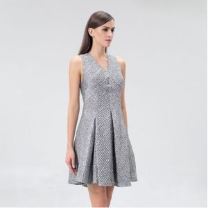 Fit-and-Flare Silver Jacquard-jurk