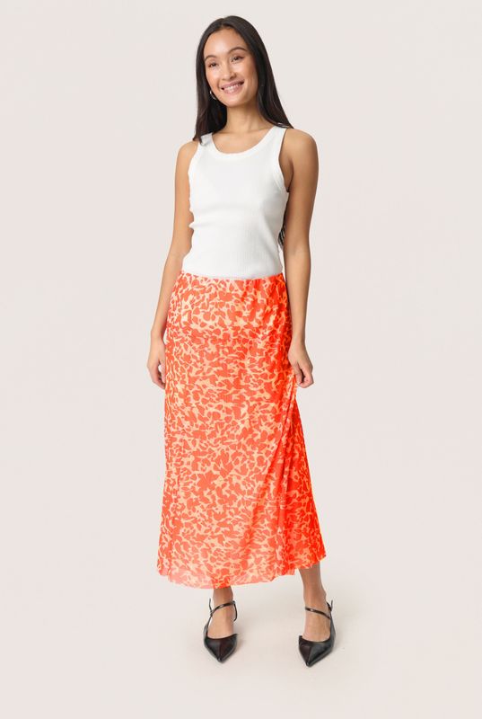 Soaked in Luxury - Aldora Flored - Damesrok