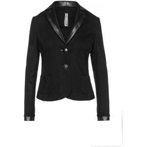 Zwarte getailleerde jas met details van imitatieleer